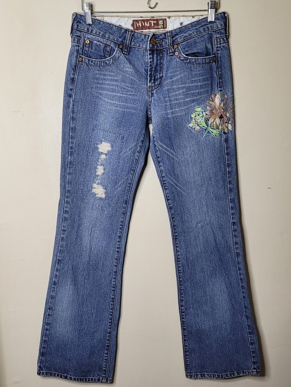 HINT Low Rise Embroidered Dragonfly Y2K Jeans Size 3 - Picture 2 of 9